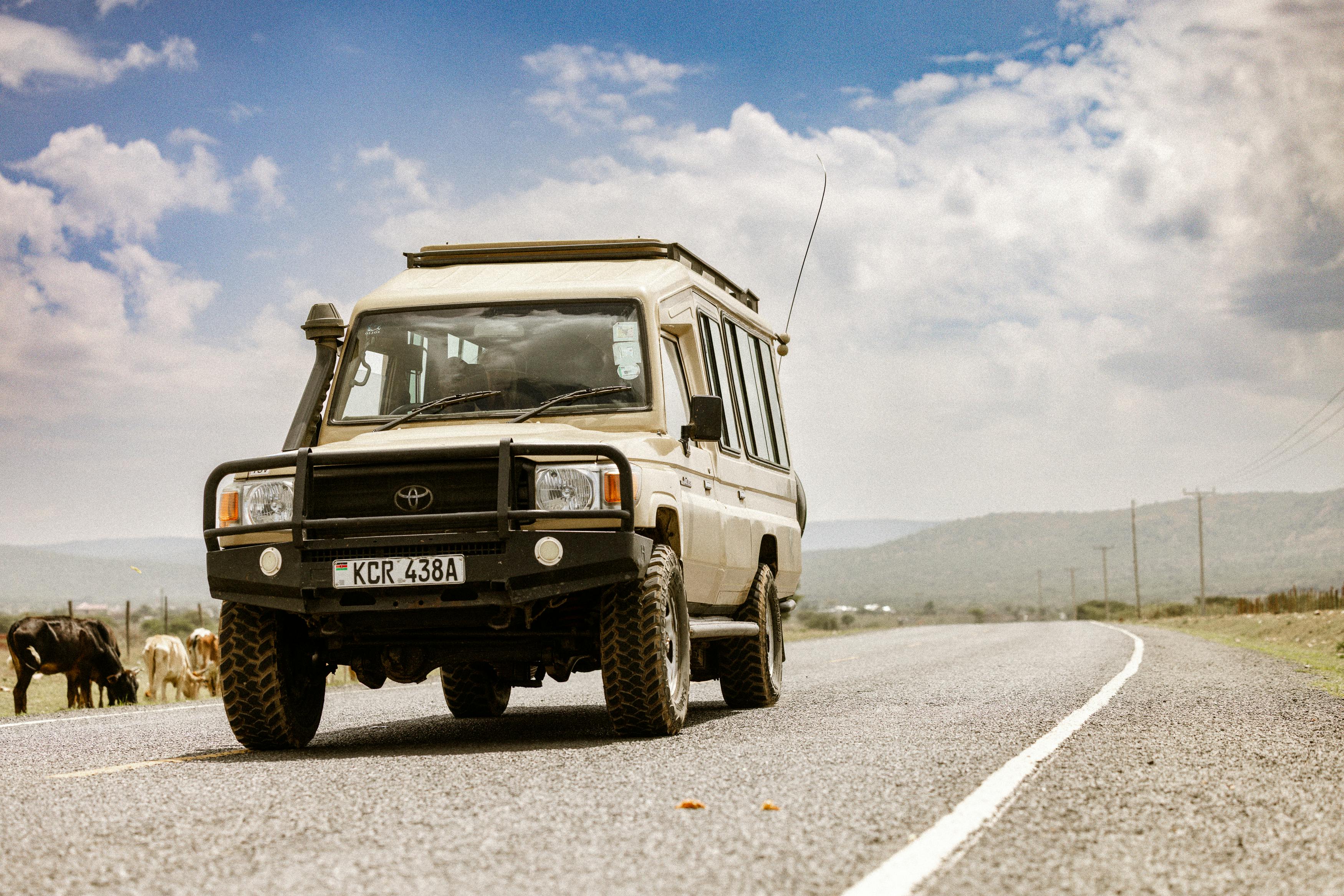 Safari Connect travel booking platform